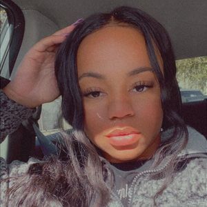 Meet your Posher, Kiara